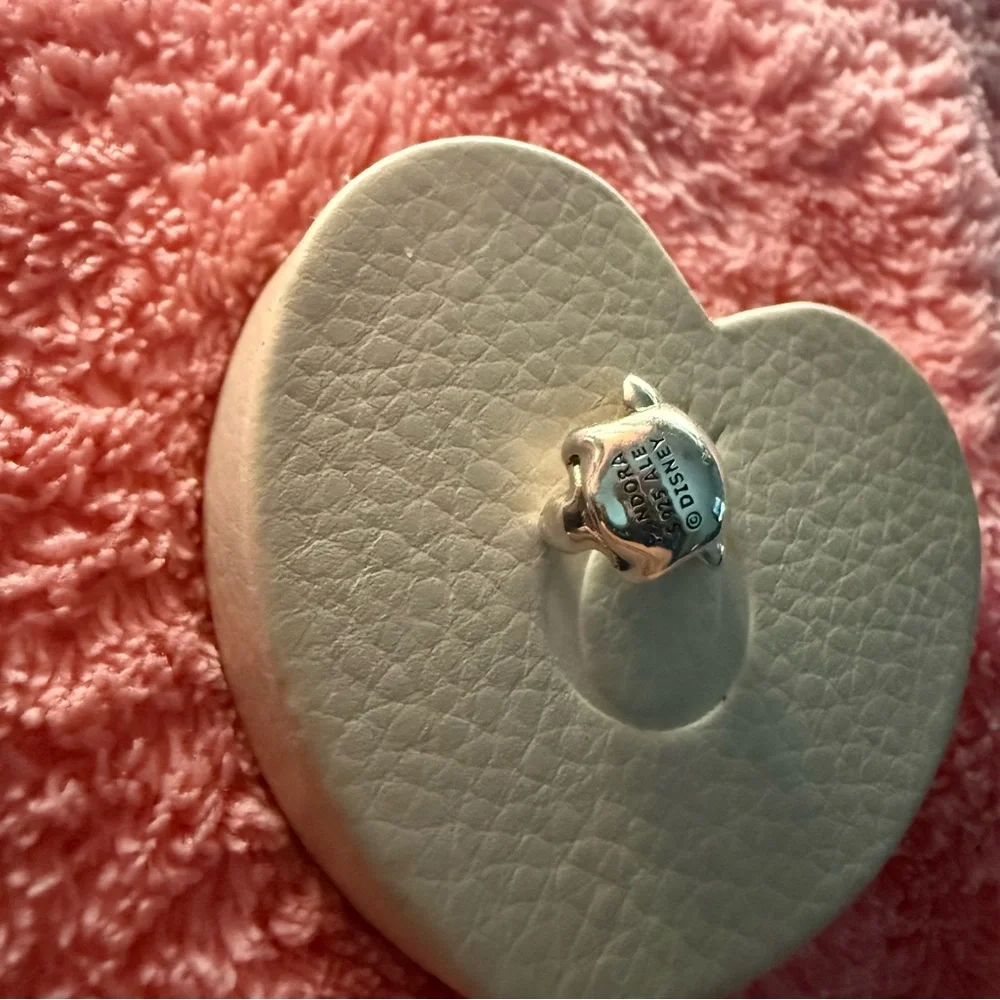 Minnie and Mickey Pandora Charms - Picture 7 of 8